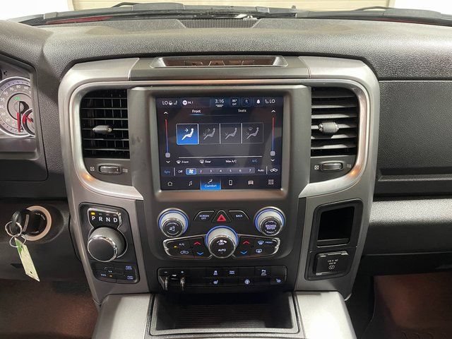 Used 2024 RAM 1500 Warlock AWD/4WD image 16