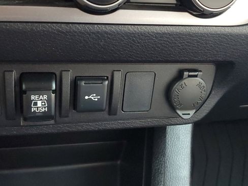 Used 2021 Toyota Tacoma SR5 w/ Technology Package image 29