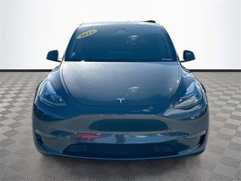 Used 2024 Tesla Model Y Long Range image 2