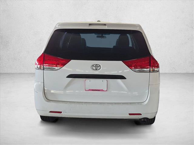 Used 2013 Toyota Sienna L FWD image 7