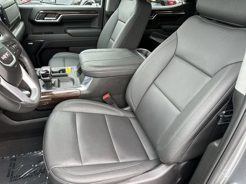 Used 2024 GMC Sierra 1500 Elevation w/ Elevation Premium Package AWD/4WD image 15