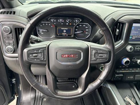 Used 2021 GMC Sierra 1500 AT4 w/ AT4 Value Package AWD/4WD image 10