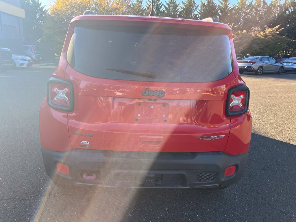 Used 2018 Jeep Renegade Trailhawk w/ Cold Weather Group II AWD/4WD image 6