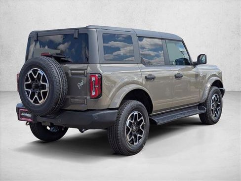 New 2026 Ford Bronco Outer Banks AWD/4WD image 2