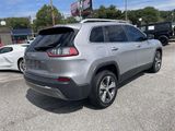 Used 2019 Jeep Cherokee Limited image 3
