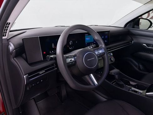 Used 2025 Hyundai Tucson SEL FWD image 11