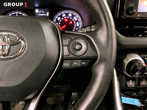 Used 2022 Toyota RAV4 XLE w/ Convenience Package image 25