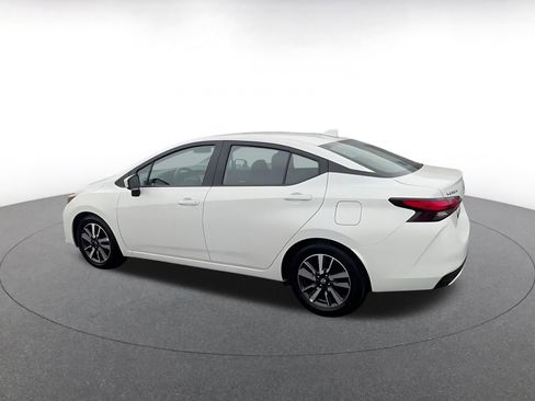 Used 2025 Nissan Versa SV FWD image 9