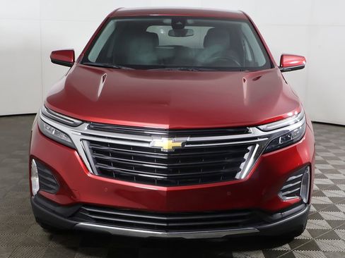 Used 2023 Chevrolet Equinox LT FWD image 9