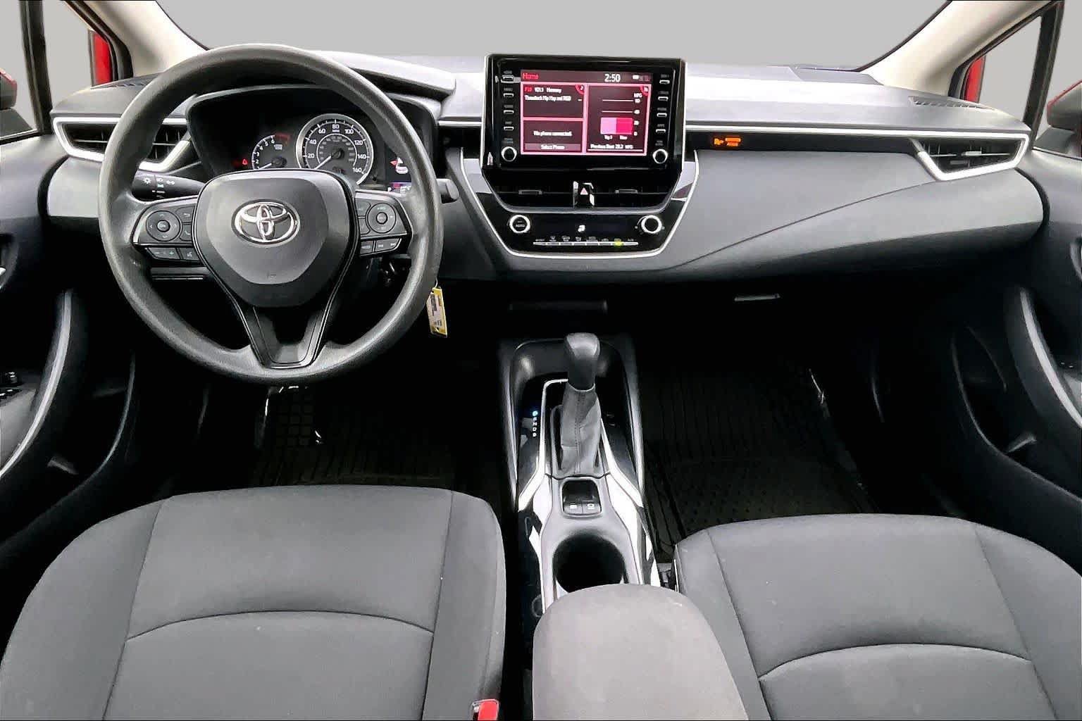 Used 2020 Toyota Corolla LE FWD image 15
