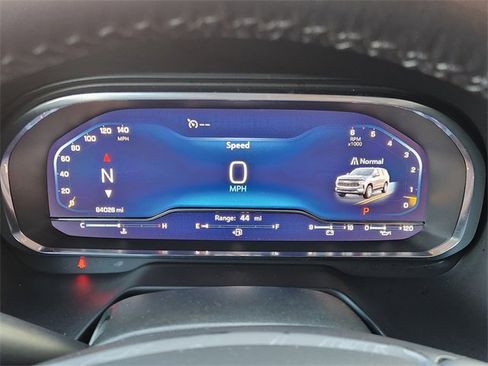 Used 2022 Chevrolet Tahoe LT w/ Luxury Package RWD image 7