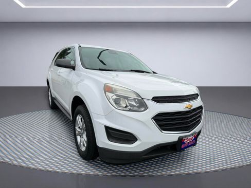 Used 2017 Chevrolet Equinox LS FWD image 8
