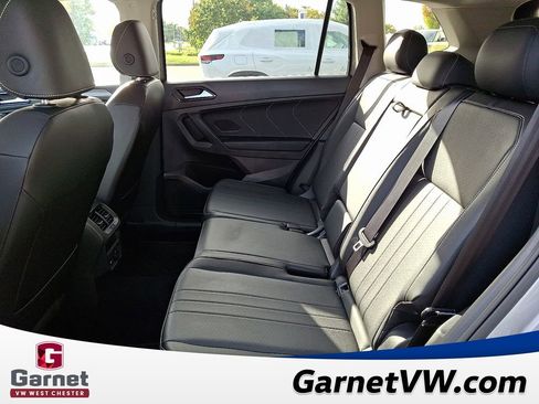 Certified 2022 Volkswagen Tiguan SE image 11