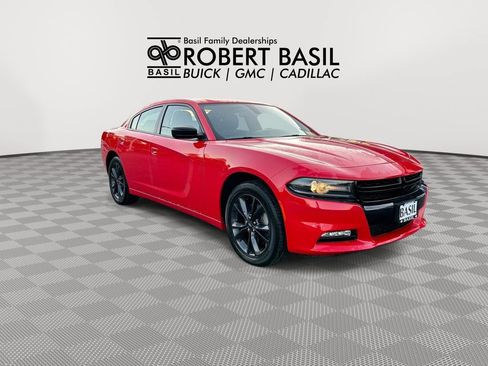 Used 2021 Dodge Charger SXT w/ Blacktop Package AWD/4WD image 2