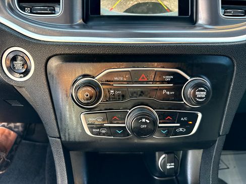 Used 2021 Dodge Charger SXT w/ Leather Interior Group image 22