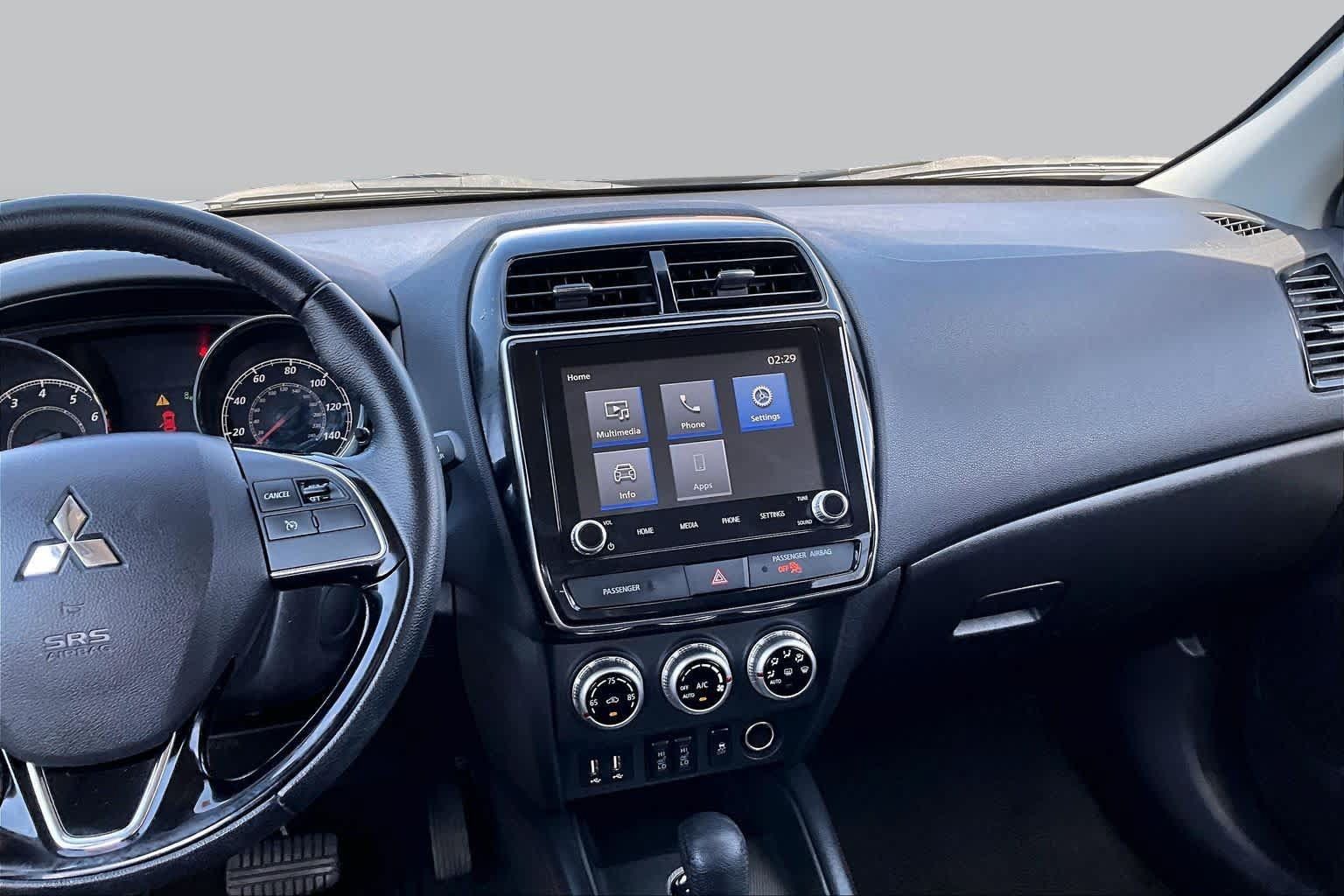 Used 2024 Mitsubishi Outlander Sport SE AWD/4WD image 7