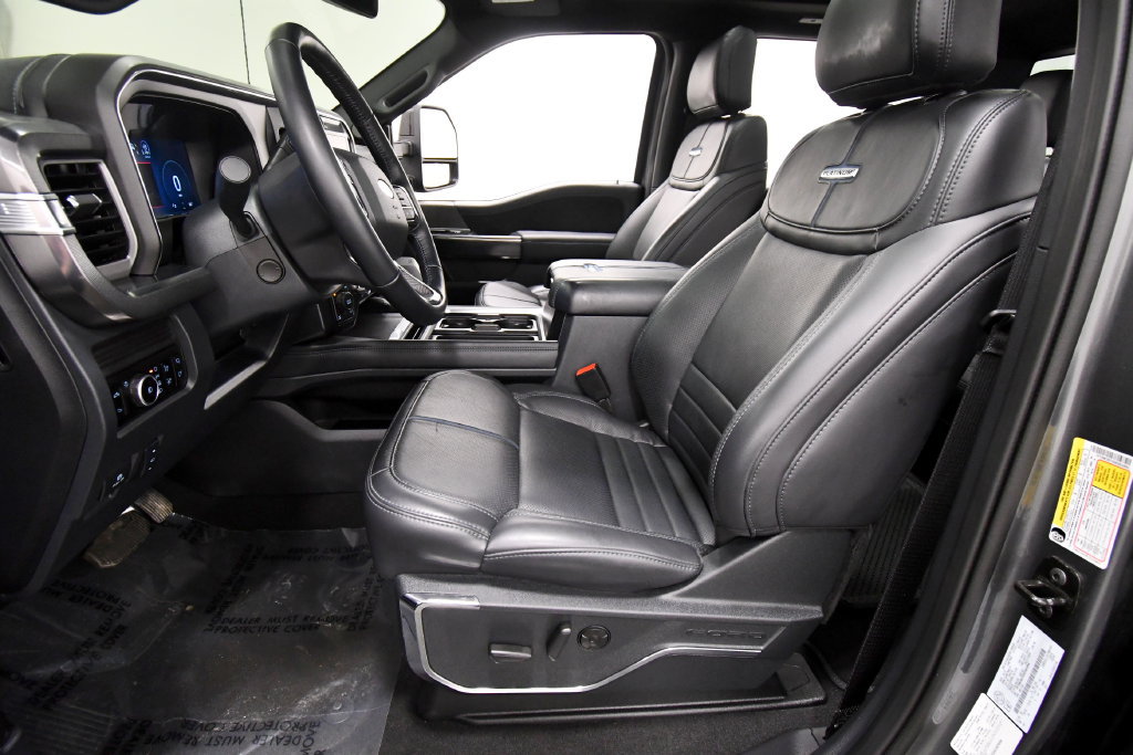 Used 2025 Ford F350 Platinum w/ FX4 Off-Road Package AWD/4WD image 14