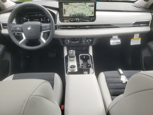 New 2026 Mitsubishi Outlander SE AWD/4WD image 22