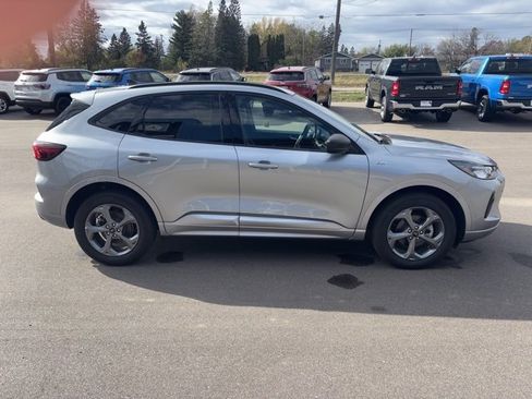 Used 2024 Ford Escape ST-Line image 5