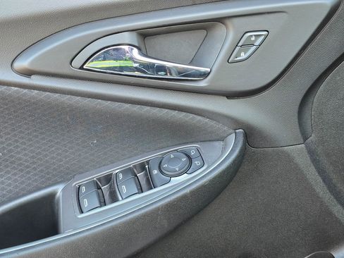 Used 2023 Chevrolet Malibu LT image 12