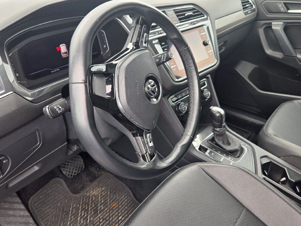 Used 2019 Volkswagen Tiguan SEL FWD image 7