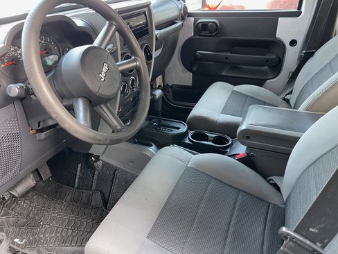 Used 2009 Jeep Wrangler Unlimited X AWD/4WD image 11