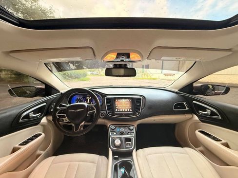 Used 2016 Chrysler 200 Limited w/ Anniversary Edition FWD image 13