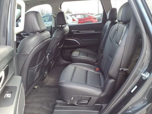 Used 2024 Kia Telluride S w/ S Sunroof Package image 22