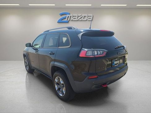Used 2019 Jeep Cherokee Trailhawk w/ Cold Weather Group image 3