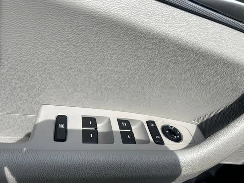 Used 2018 Hyundai Sonata SE FWD image 14
