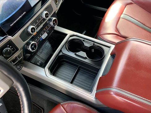 Used 2022 Ford F250 Platinum w/ Tremor Off-Road Package image 15