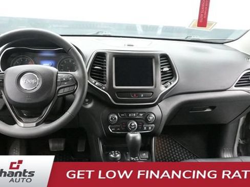 Used 2022 Jeep Cherokee Trailhawk w/ Premium Leather Package AWD/4WD image 24