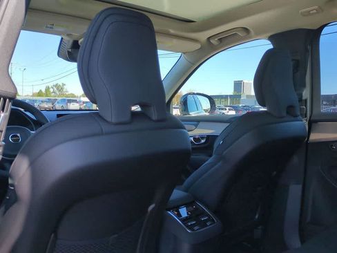 Used 2026 Volvo XC90 B6 Plus w/ Protection Package Premier AWD/4WD image 16