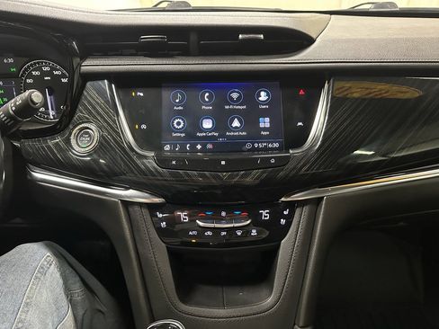 Used 2020 Cadillac XT6 Premium Luxury image 32