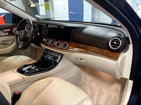 Used 2018 Mercedes-Benz E 400 4MATIC Wagon image 14