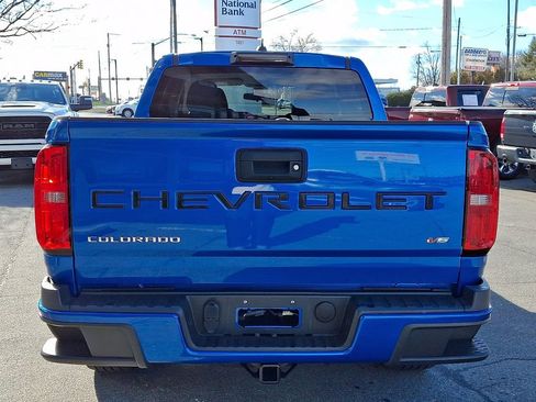 Used 2022 Chevrolet Colorado W/T w/ Custom Special Edition image 6