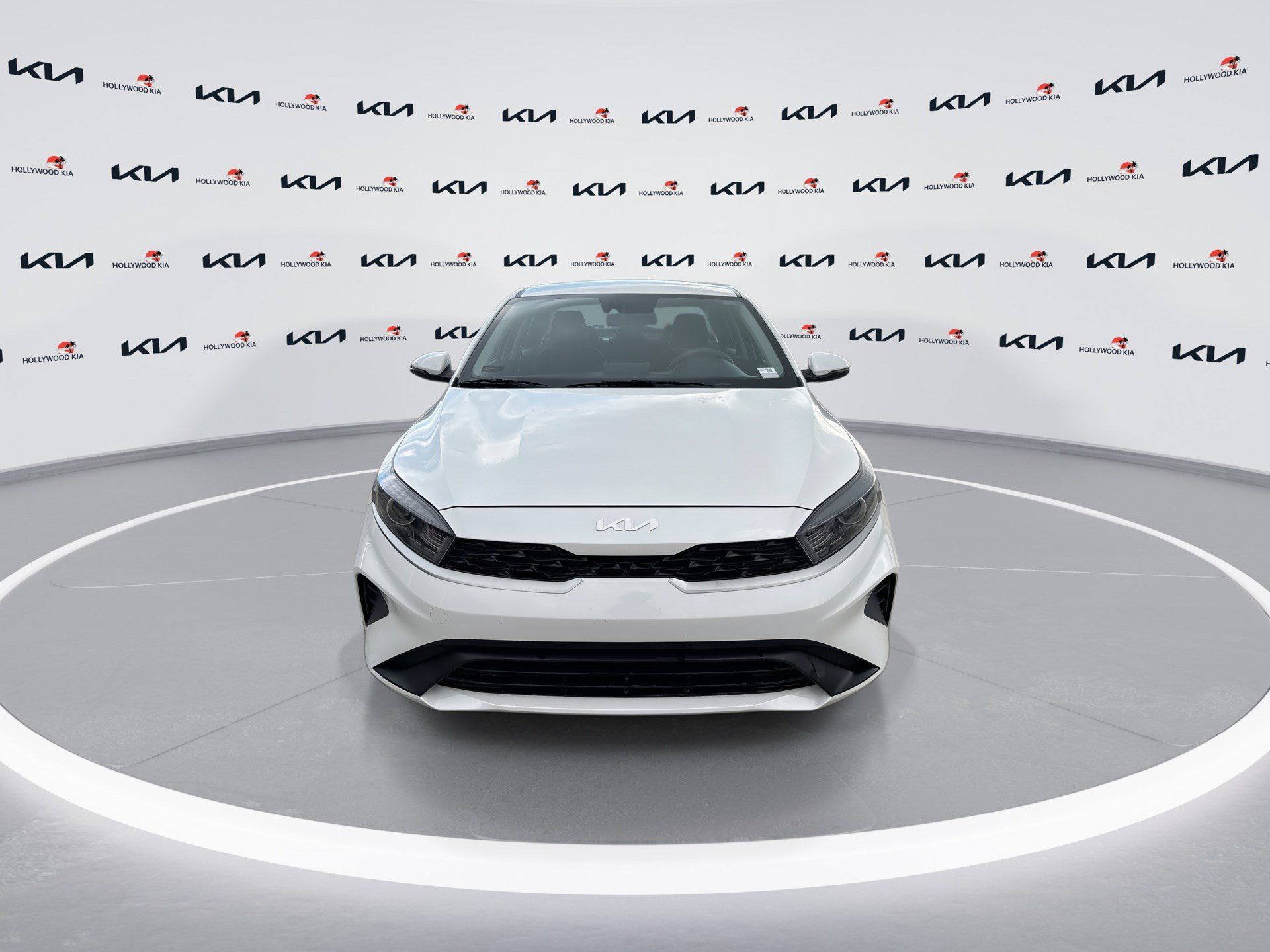Certified 2023 Kia Forte LXS w/ LXS Technology Package FWD image 3
