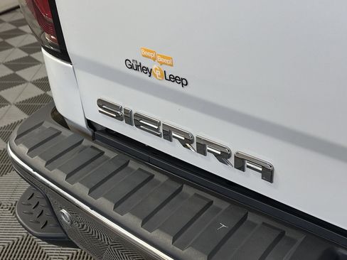 Used 2017 GMC Sierra 1500 SLT w/ SLT Premium Package image 15