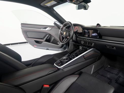 Certified 2026 Porsche 911 Carrera 4S AWD/4WD image 35