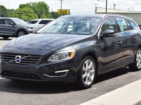 Used 2016 Volvo V60 T5 Premier FWD image 14