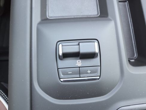 New 2026 GMC Sierra 2500 Denali Ultimate AWD/4WD image 13