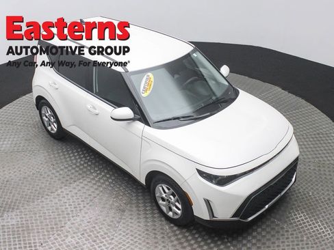 Used 2024 Kia Soul LX w/ Option Group 015 image 3