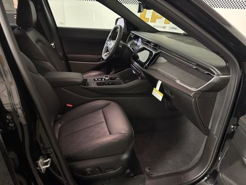 New 2026 Jeep Cherokee Overland image 23