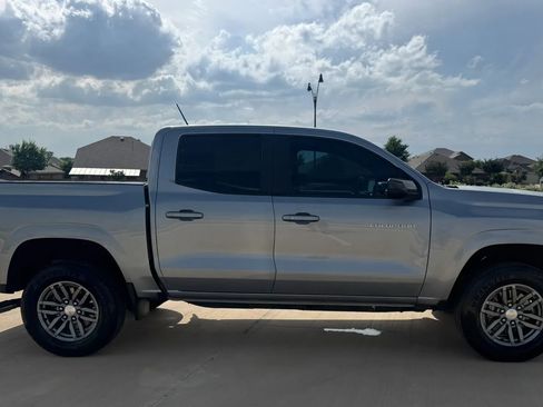 Used 2023 Chevrolet Colorado LT w/ LT Convenience Package RWD image 10