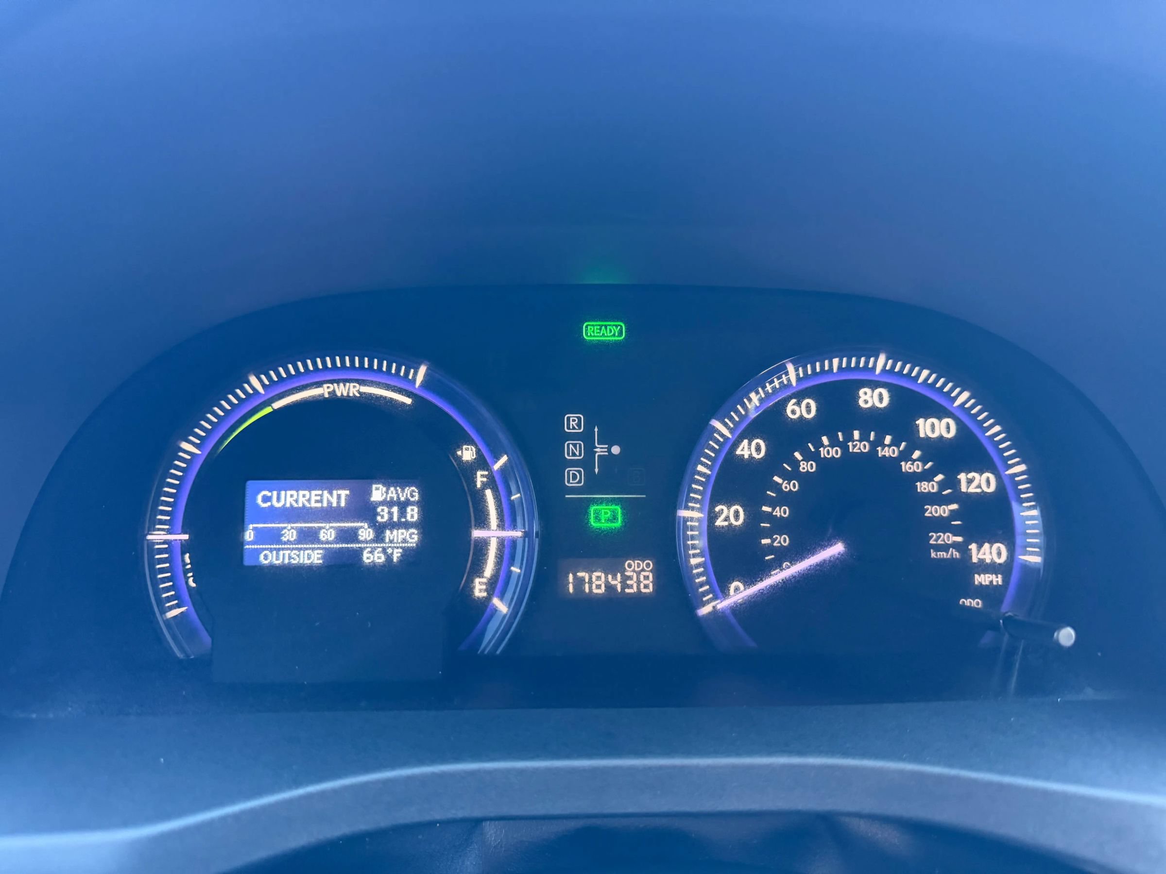 Used 2010 Lexus HS 250h Premium w/ Preferred Accessory Package FWD image 3