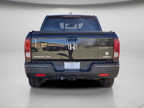 Used 2019 Honda Ridgeline Black Edition image 18