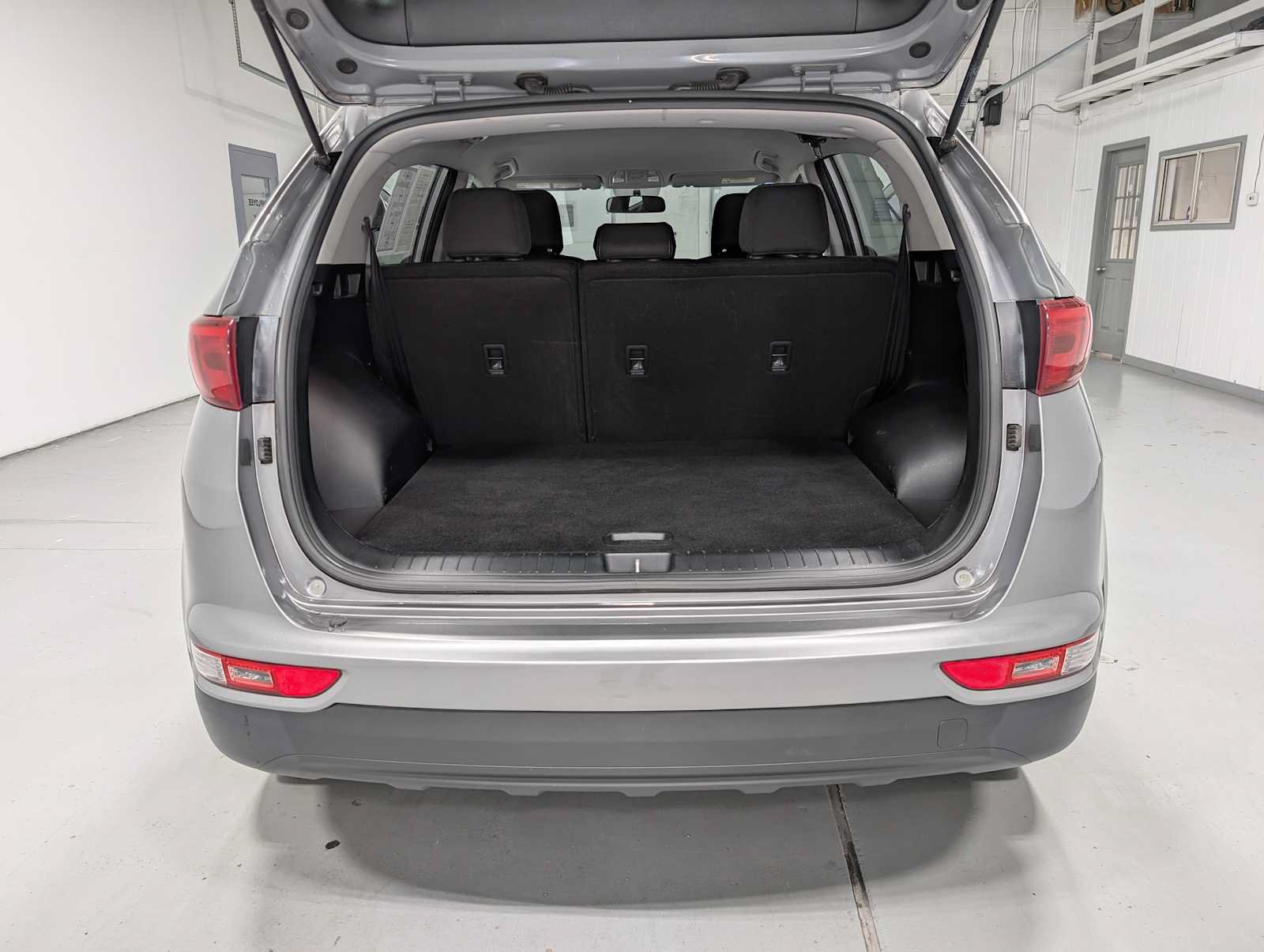 Used 2019 Kia Sportage LX AWD/4WD image 36