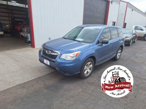 Used 2015 Subaru Forester 2.5i AWD/4WD image 1