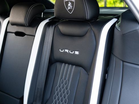 Used 2023 Lamborghini Urus S AWD/4WD image 62