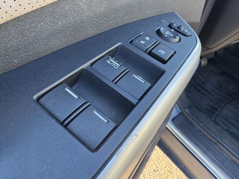 Used 2015 Honda CR-V EX-L image 10